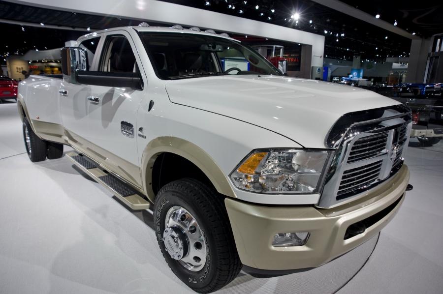  Dodge Ram Laramie Longhorn Edition 2012 года  (фото 6 из 14)